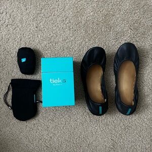 Tieks Women's Matte Black Italian Leather Ballet Flats | Size 9